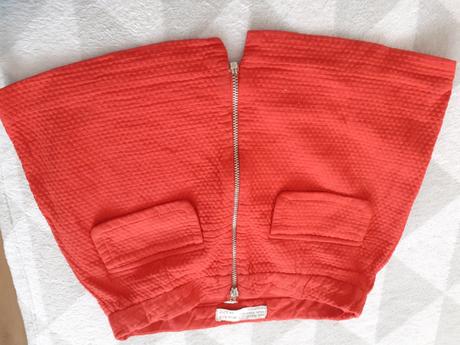 Dievcenska cervena sukna zara na zips, zara,122