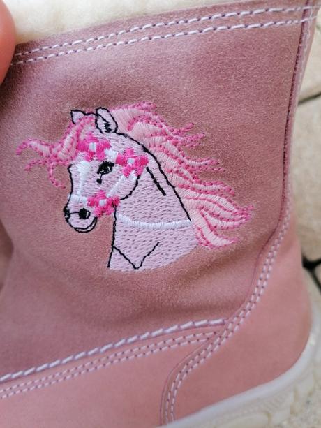 Krasne zimne cizmy, 26