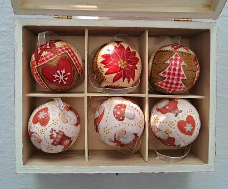 Vianočné gule v krabičke 2x handmade, 
