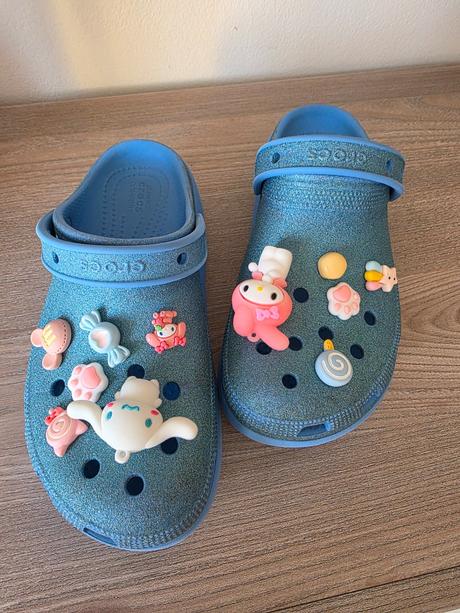 Crocs 36/37 s postavičkami cinnamoroll, crocs,36