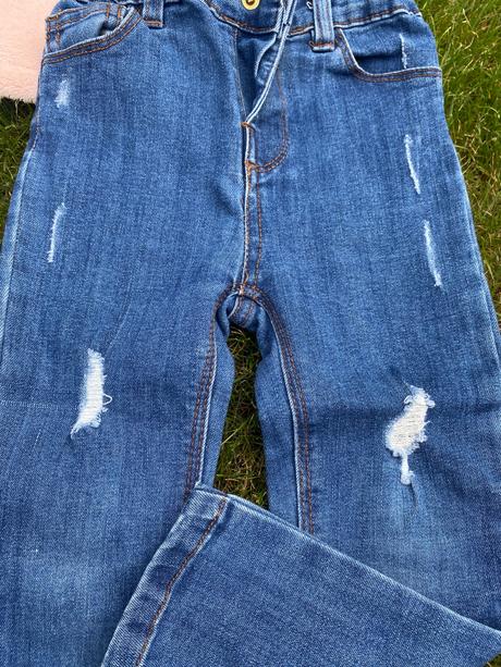 Dievčenské rifle na 2 - 3 r., lupilu,86