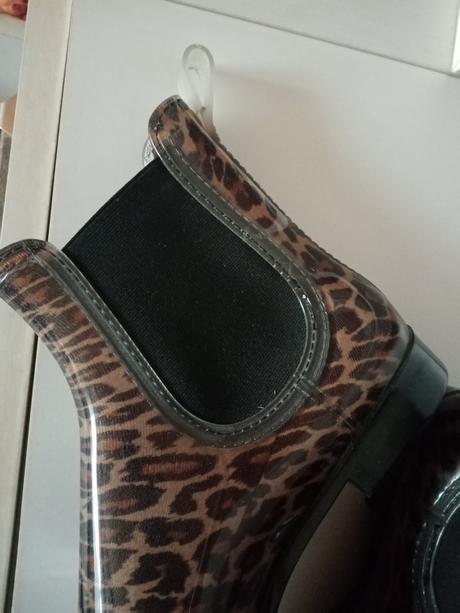 Gumáky s leopardim vzorom, 40