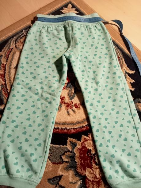 Tyrkysové teplé tepláčiky s srdiečkami, lupilu,116