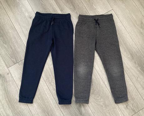 2x tepláky veľ. 122, f&f,122