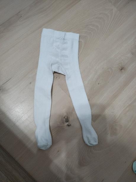 Biele pancusky darujem 68 az 86, 