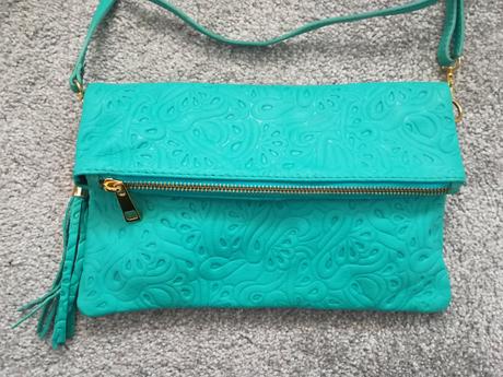 Malá kožená crossbody kabelka, 