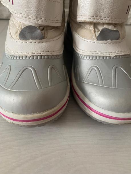 Zimne cižmičky, 25