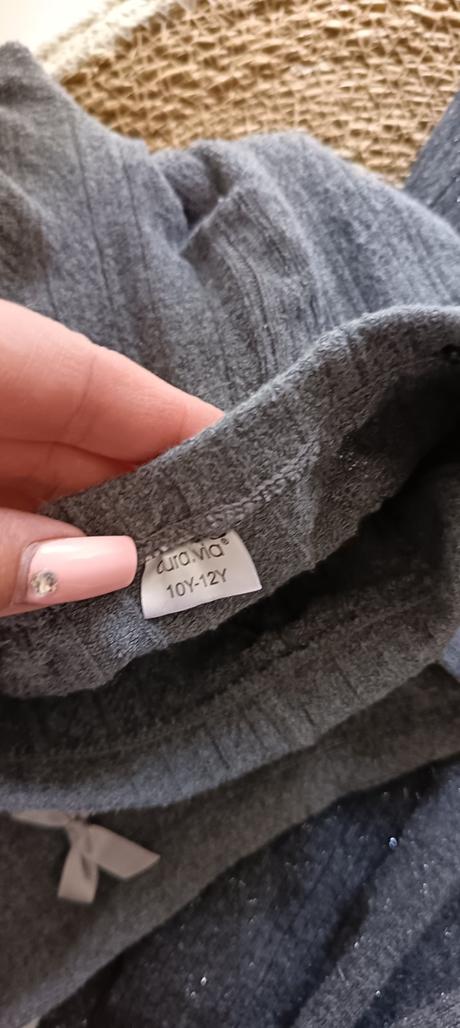 2 kusy pančušky ku sukničke, 152