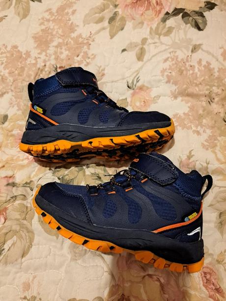 Jesenné, turistické topanky, 28