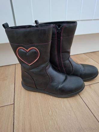 Zimne čižmy, 28