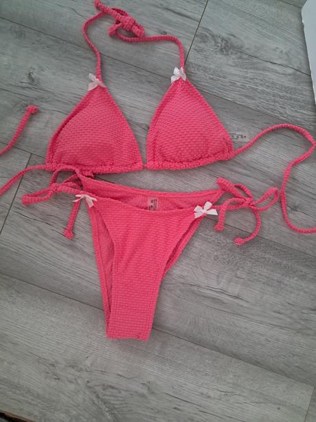 Neónové plavkové bikiny, farba neón viac do ružova, m / s