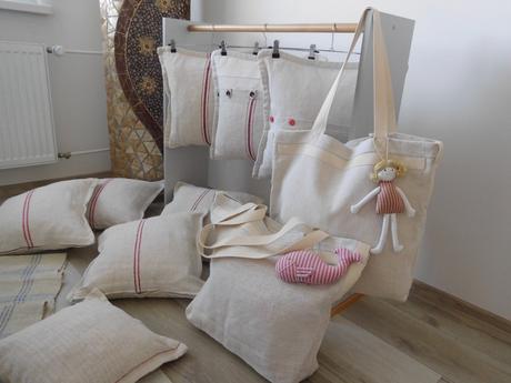 Vankúše +tašky+plátno tkané výrobky-nové.,