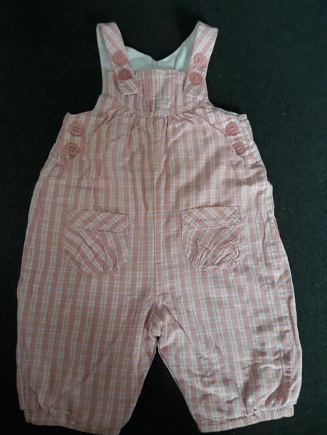 Karované nohavičky, 56