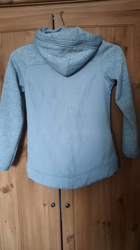 Zateplená bundička, 152