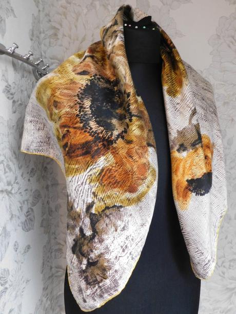 Kvalitná luxusna hodvabna elegantná šatka, l