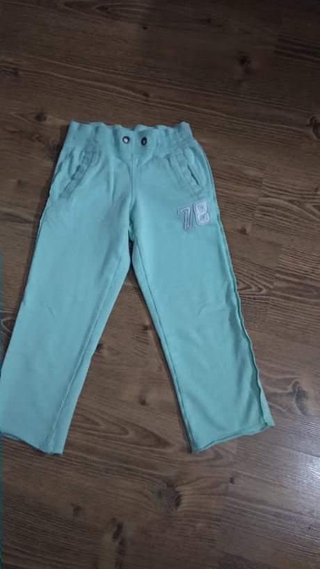 Bledo zelené hrubšie tepláky, marks & spencer,122