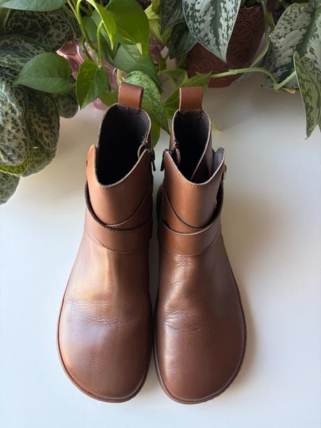 Shapen barefoot členkové čižmy divine brown,veľ.38, 38