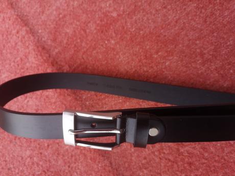 Tresanti pánsky kožený opasok veľkosť 85cm(32-34), 