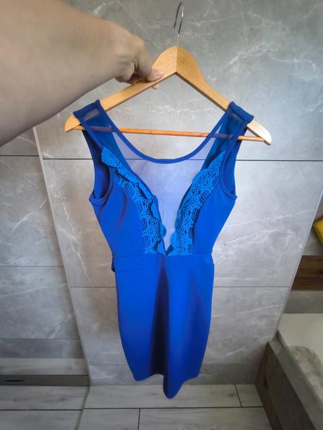 Pekne modré sexi šaty, 