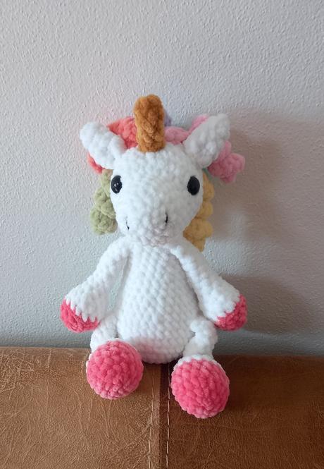 Háčkovaný jednorožec,