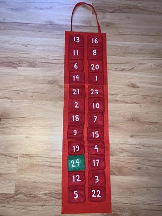 Maxi závesný adventný kalendár 100 cm,