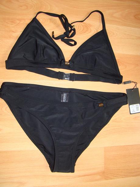 Značkové plavky, 38