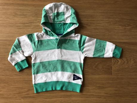 Prijemna mikinka, next,86