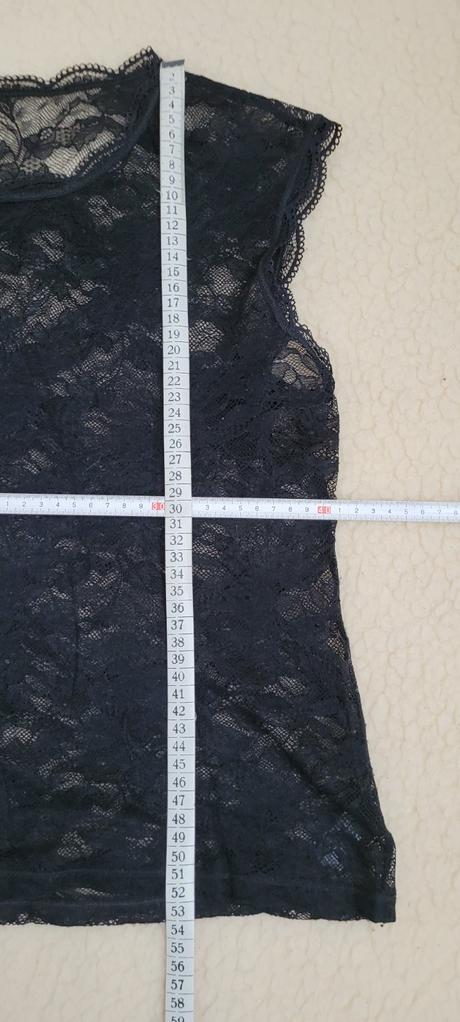 Krajkový top čierny, s