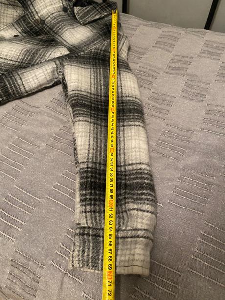 Košelová hrubšia bunda, bershka,170