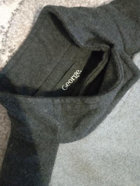 Zaujímavý kabatik, george,m