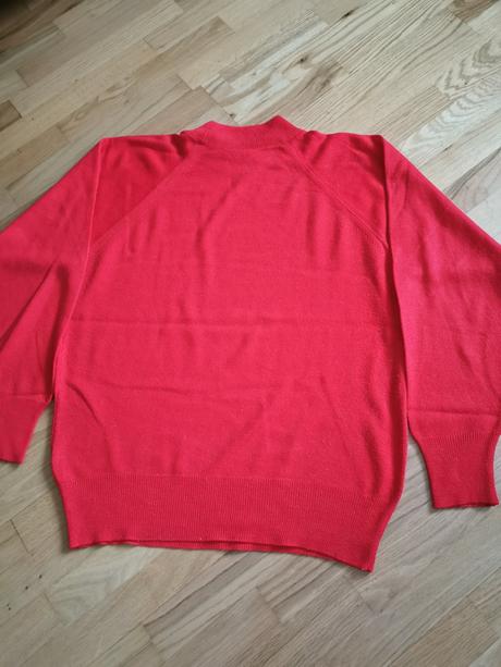 Červený polorolak, 40