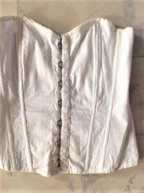 Madeirový top, new look,36