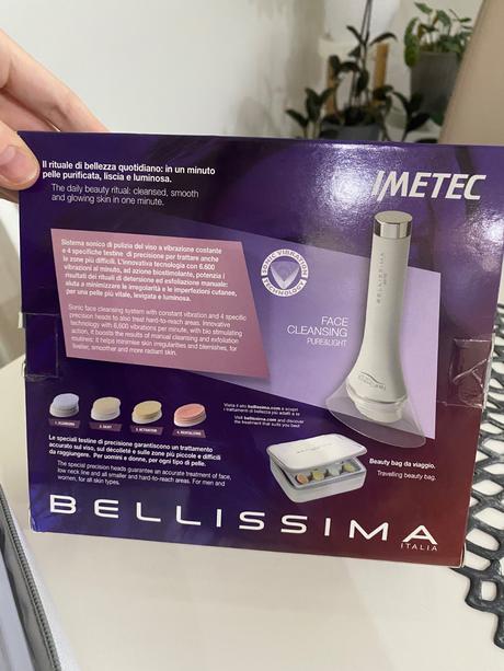 Čistiaci a masážny prístroj na tvár, 