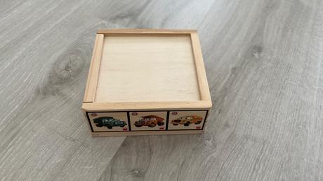 Drevena skladacka auta, 