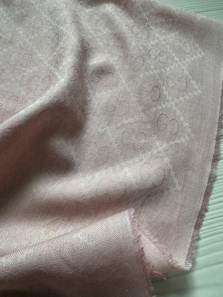 Gucci - hodvábny šál, 