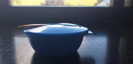 Plastová miska na krmenie, 