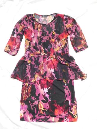 Luxusne velmi pekne saty, 36