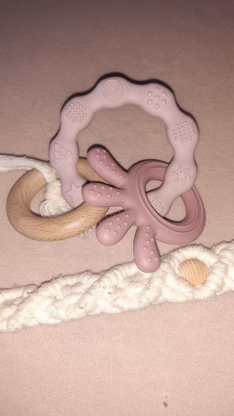 Hryzatko  a šnúrka, 