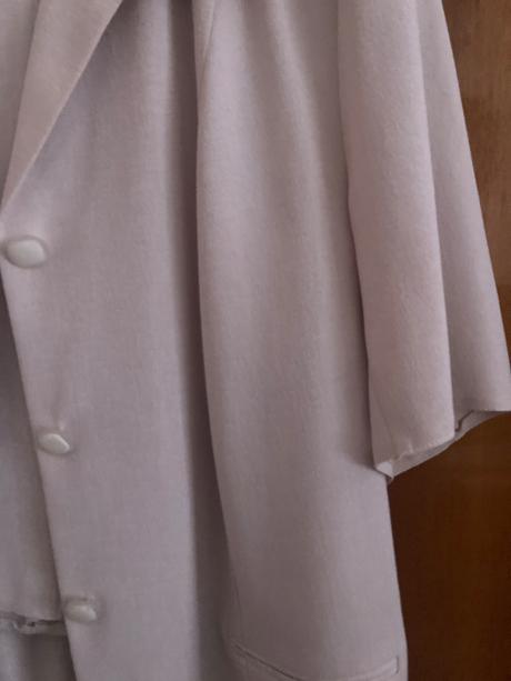 Nohavice s blúzkou, 49