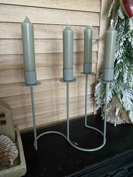 Kovový svietnik na 4 vysoké sviečky - zelenkavý, 