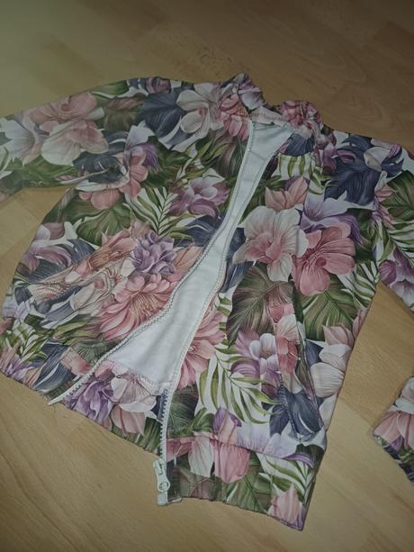 Mikina la bambola, 116