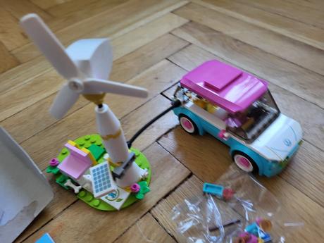 Lego friends elektricke auto, 