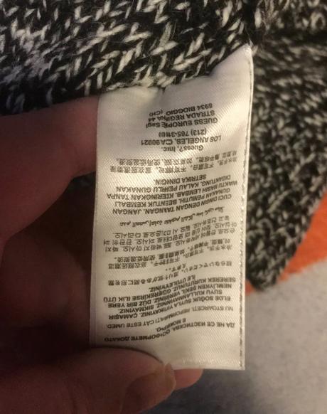 Sveter s umelou kozusinou zn. guess, guess,s