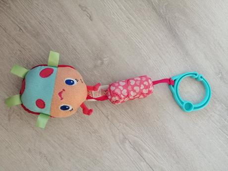 Plyšový prívesok na kočík lienka, 