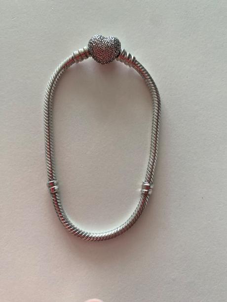 Pandora srdiečkovy naramok, pandora