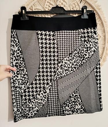 Vzorovaná sukňa betty barclay, xl