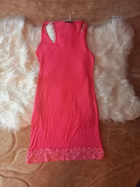 Predlzene tielko s čipkou, m