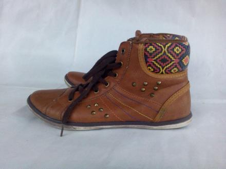 Kožené tenisky, 38