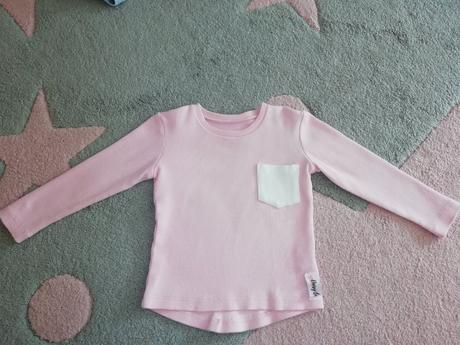 Nádherný úpletový pulovrík nenosený, 92