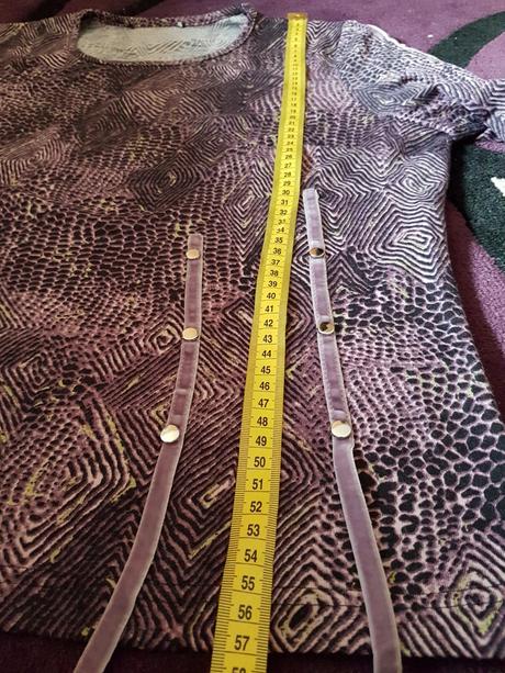 Fialový vzorovaný top s ozdobnými nitmi lko, l